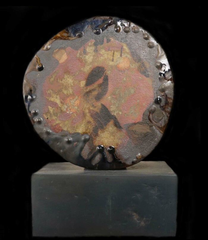 LADY WITH THREE SUNS – Image 2